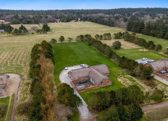 "Aane" - 1.8km from the sea