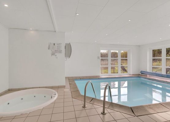 "Henrike" - 3.3km from the sea