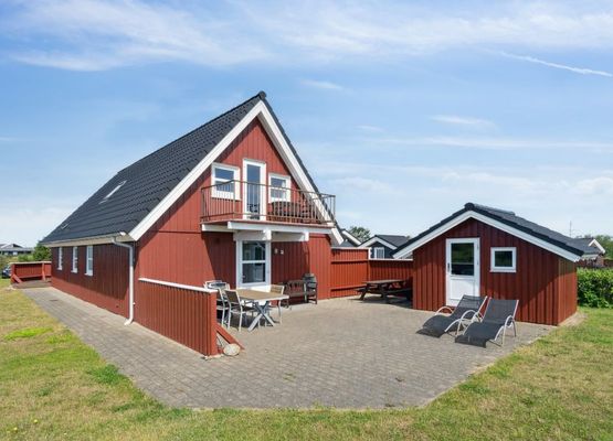 "Andor" - 500m from the sea