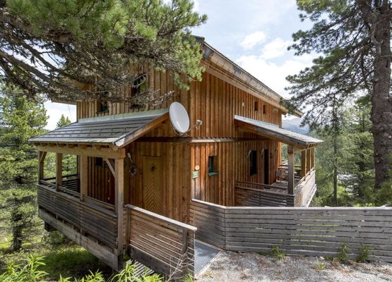 #4 mit IR-Sauna & Sprudelwanne innen