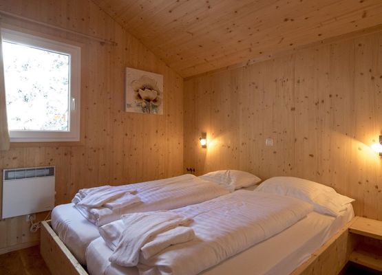 #4 mit IR-Sauna & Sprudelwanne innen
