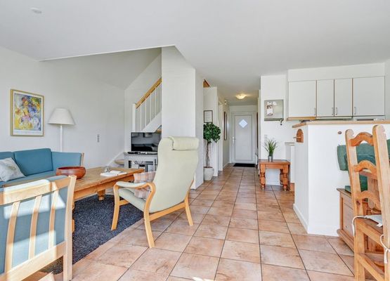 "Arwin" - 250m from the sea