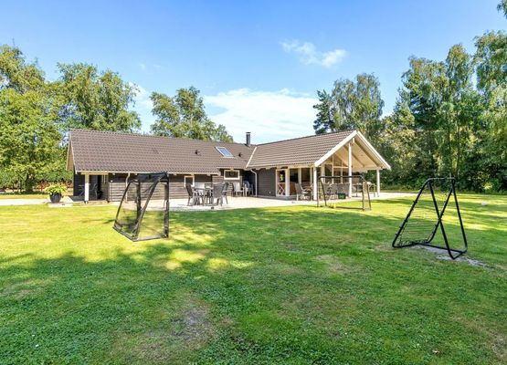 "Eida" - 700m from the sea in Lolland, Falster and Mon
