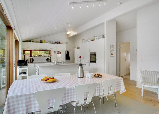 "Aino" - 1km from the sea