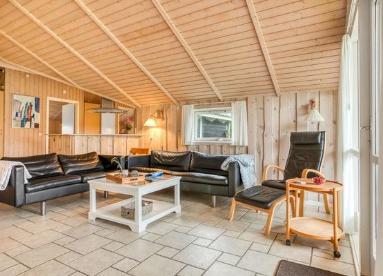 "Leya" - 1.2km from the sea