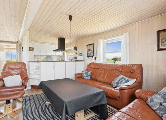 "Andor" - 500m from the sea
