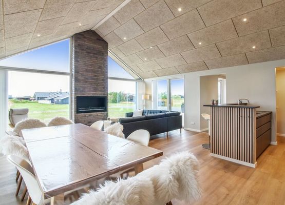 "Ajnur" - 700m from the sea in NW Jutland